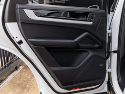 Porsche Cayenne Base Coupe AWD 2026