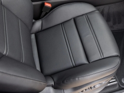 Porsche Cayenne Base Coupe AWD 2026