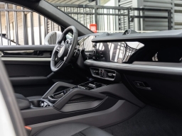 Porsche Cayenne Base Coupe AWD 2026