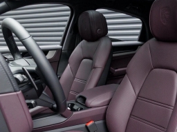 Porsche Cayenne Base Coupe AWD 2026