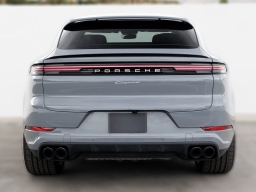 Porsche Cayenne Base Coupe AWD 2026