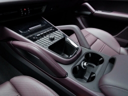 Porsche Cayenne Base Coupe AWD 2026