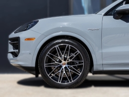 Porsche Cayenne E-Hybrid Coupe AWD 2026