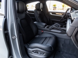 Porsche Cayenne E-Hybrid Coupe AWD 2026