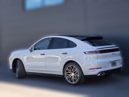 Porsche Cayenne E-Hybrid Coupe AWD 2025