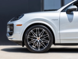 Porsche Cayenne E-Hybrid Coupe AWD 2026