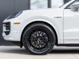 Porsche Cayenne E-Hybrid Coupe AWD 2026