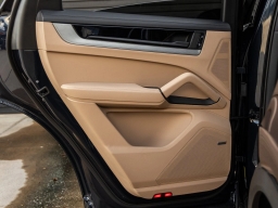 Porsche Cayenne E-Hybrid Coupe AWD 2026