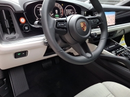 Porsche Cayenne E-Hybrid Coupe AWD 2026