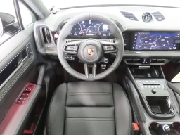 Porsche Cayenne GTS Coupe AWD 2026