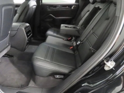 Porsche Cayenne GTS Coupe AWD 2026