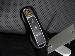 Porsche Cayenne GTS Coupe AWD 2026