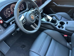Porsche Cayenne GTS Coupe AWD 2026