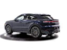 Porsche Cayenne GTS Coupe AWD 2026