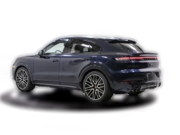 Porsche Cayenne GTS Coupe AWD 2026