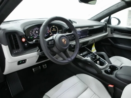 Porsche Cayenne GTS Coupe AWD 2026