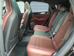 Porsche Cayenne GTS Coupe AWD 2026