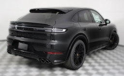 Porsche Cayenne GTS Coupe AWD 2026