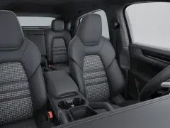 Porsche Cayenne GTS Coupe AWD 2026