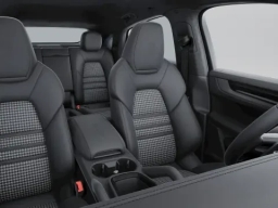 Porsche Cayenne GTS Coupe AWD 2026