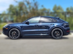 Porsche Cayenne GTS Coupe AWD 2026