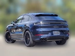 Porsche Cayenne GTS Coupe AWD 2026