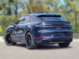 Porsche Cayenne GTS Coupe AWD 2026