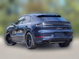 Porsche Cayenne GTS Coupe AWD 2026