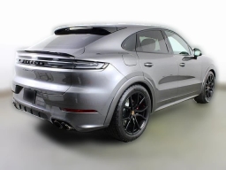 Porsche Cayenne GTS Coupe AWD 2026
