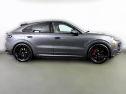 Porsche Cayenne GTS Coupe AWD 2026