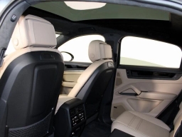 Porsche Cayenne GTS Coupe AWD 2026