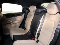 Porsche Cayenne GTS Coupe AWD 2026