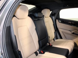 Porsche Cayenne GTS Coupe AWD 2026