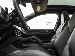 Porsche Cayenne GTS Coupe AWD 2026