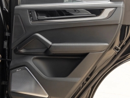 Porsche Cayenne GTS Coupe AWD 2026