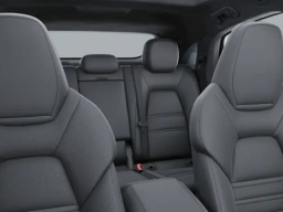 Porsche Cayenne GTS Coupe AWD 2026