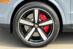 Porsche Cayenne S Coupe AWD 2026