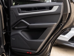 Porsche Cayenne S Coupe AWD 2026