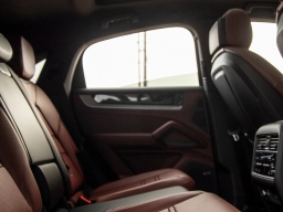 Porsche Cayenne S Coupe AWD 2026