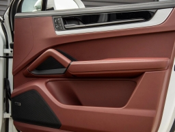 Porsche Cayenne S Coupe AWD 2026