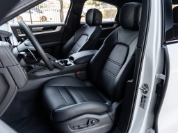 Porsche Cayenne S Coupe AWD 2026