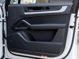 Porsche Cayenne S Coupe AWD 2026