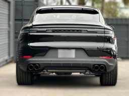 Porsche Cayenne S Coupe AWD 2026