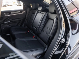 Porsche Cayenne S Coupe AWD 2026