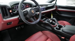 Porsche Cayenne S Coupe AWD 2026