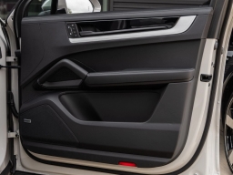 Porsche Cayenne S Coupe AWD 2026