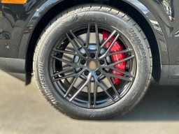 Porsche Cayenne S Coupe AWD 2026