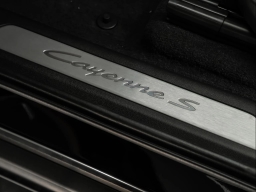 Porsche Cayenne S Coupe AWD 2026