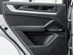 Porsche Cayenne S Coupe AWD 2026