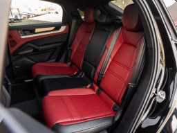 Porsche Cayenne S Coupe AWD 2026